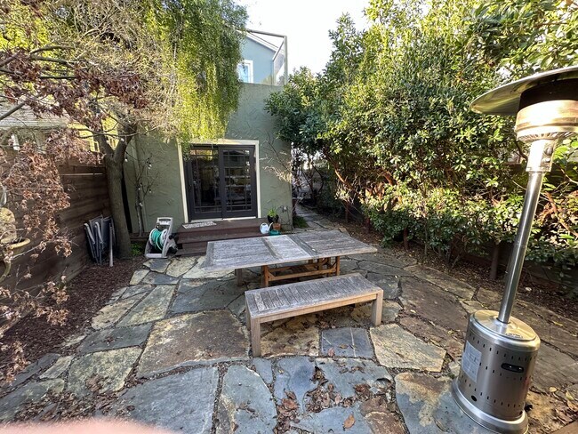 Building Photo - 340 45th St