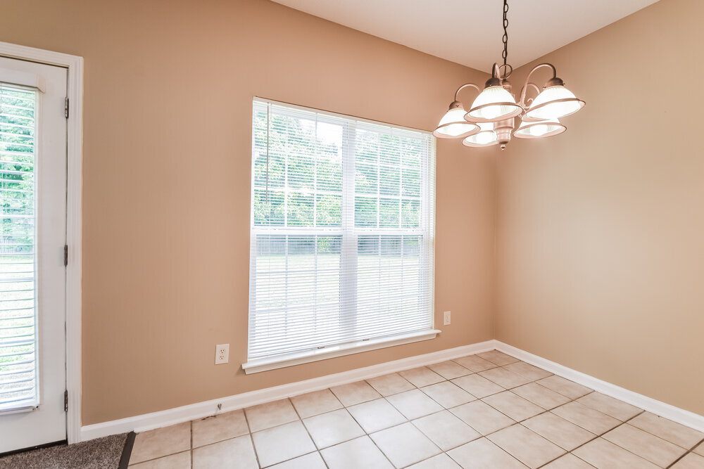 Building Photo - 8359 Windsor Ln