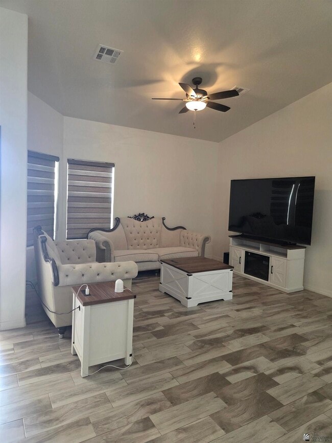 Building Photo - 3874 Santa Sophia St