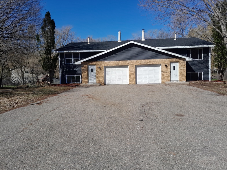 Building Photo - 15423 Trillium Cir
