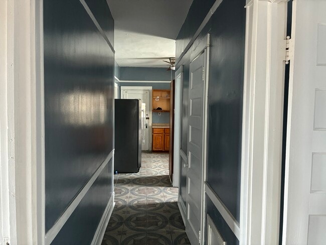 Building Photo - 5524 S Paulina St