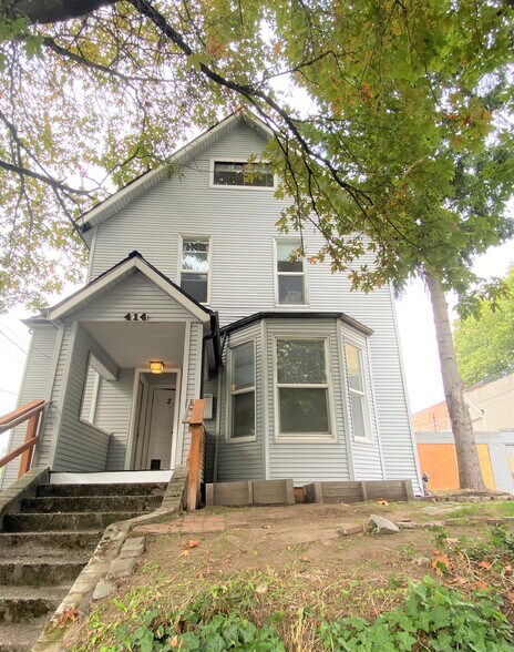 Primary Photo - 414 E Mercer St