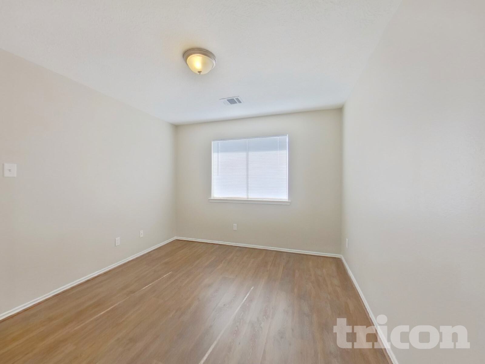 Building Photo - 33107 Cottonwood Bend