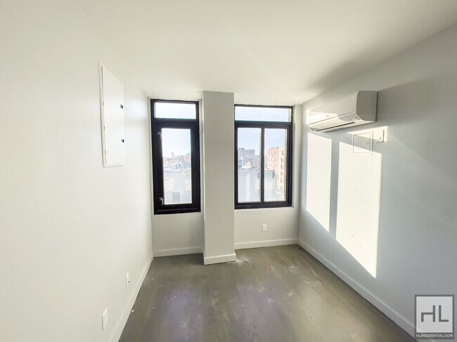 Building Photo - Bushwick Avenue