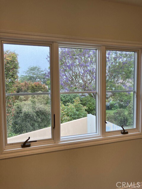 Building Photo - 57 Margate Square