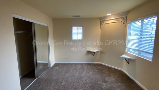 Building Photo - 1367 Gwerder St