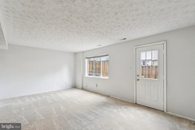 Building Photo - 7994 Tyson Oaks Cir