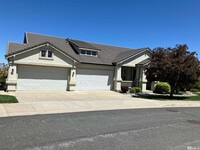 Building Photo - 2135 Kingman Ct
