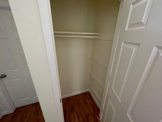 Building Photo - Unit 3