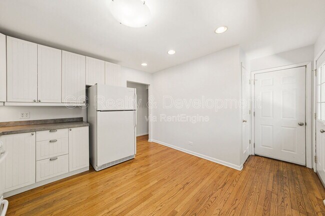 Building Photo - 1388 Gardina Vista