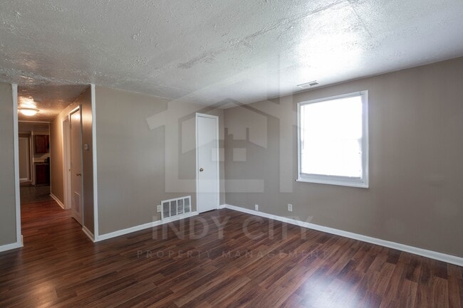 Building Photo - 2531 N Tacoma Ave