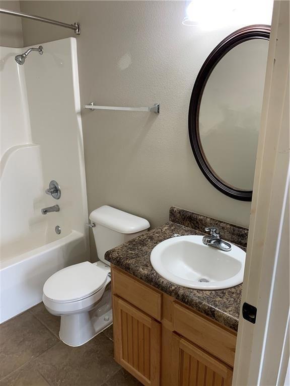 Building Photo - 2206 Karrington Ridge