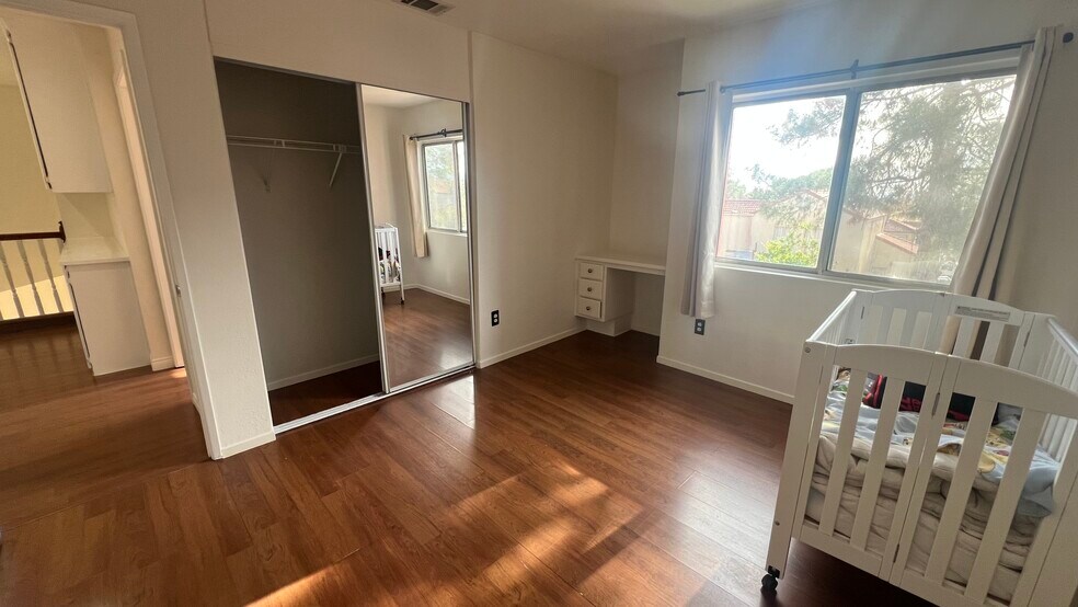 bedroom 2 - 38238 La Loma Ave