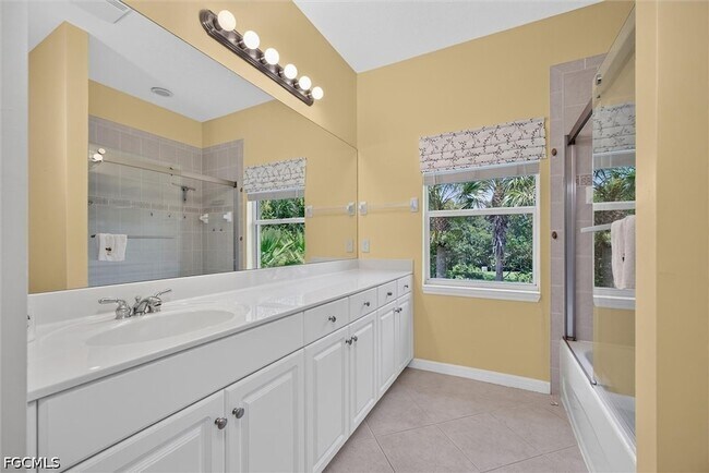 Building Photo - 3241 Cottonwood Bend
