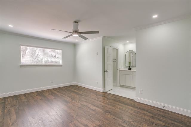 Building Photo - 202 S Cummings Dr