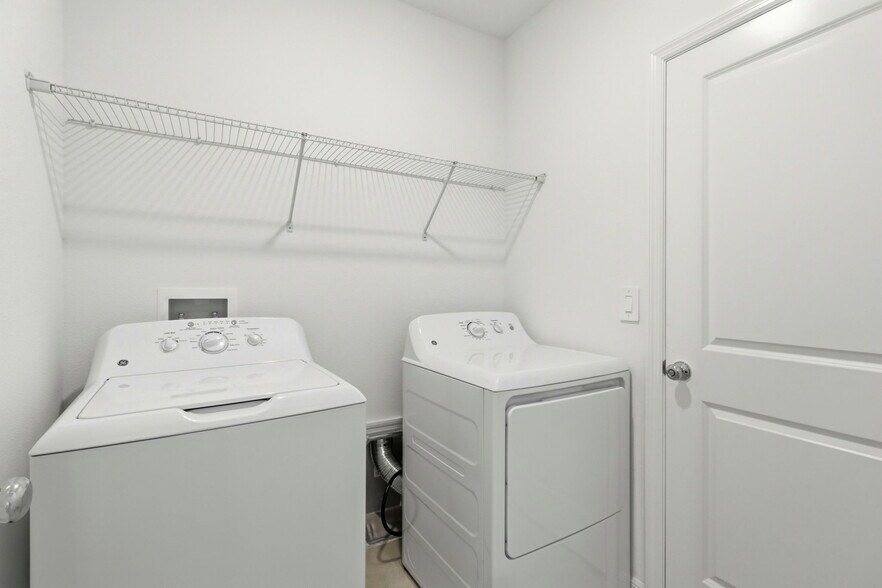 Building Photo - 11657 Brae Way