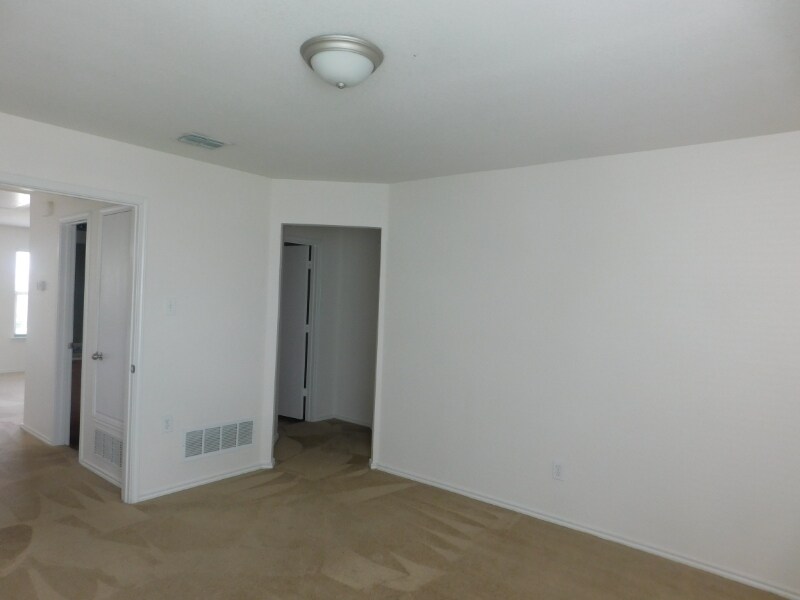 Building Photo - 7229 Irish Valley Trail