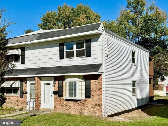 Building Photo - 331 N Governors Ave