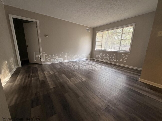 Building Photo - 3535 Debby Dr