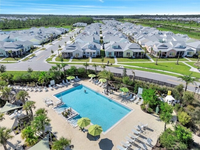 Building Photo - 215 Summertime Pl