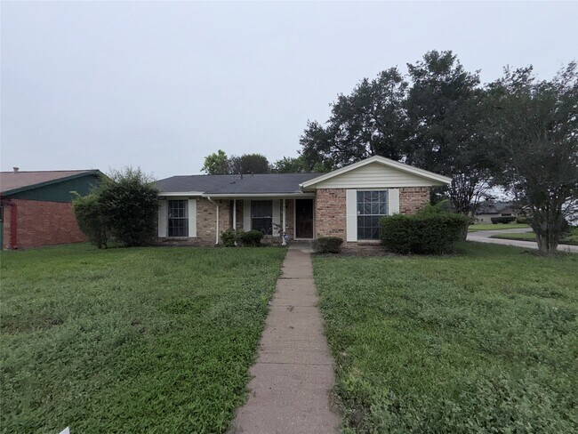 Building Photo - 4031 Marchant Rd