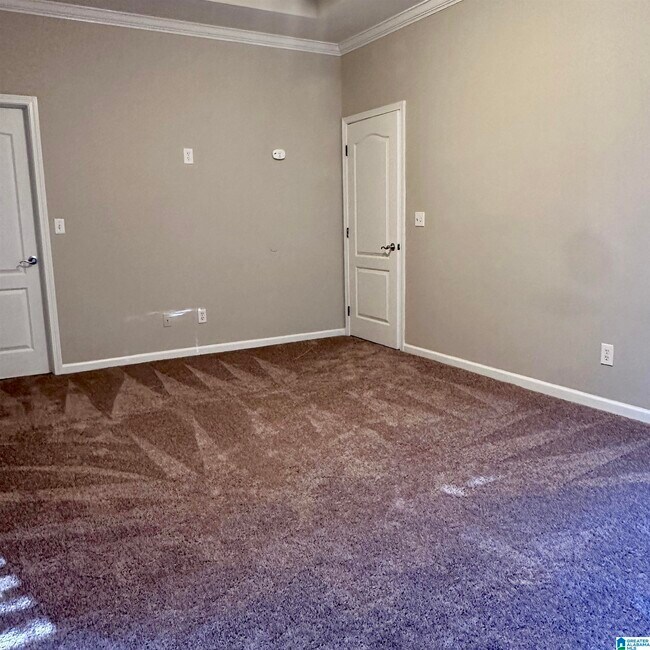 Building Photo - 5272 Promenade Dr