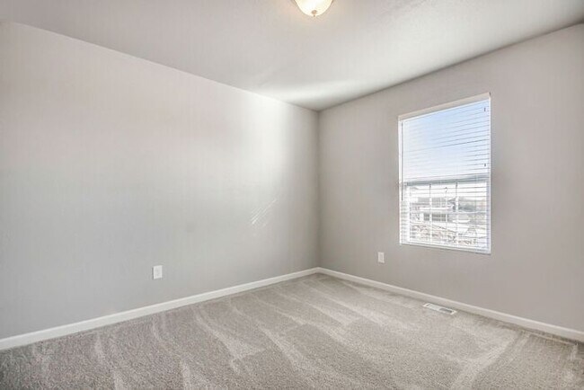 Building Photo - 6919 W Galway Cir