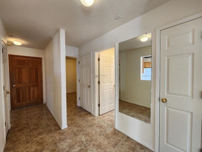 Building Photo - 3353 Vista Del Prado Ct