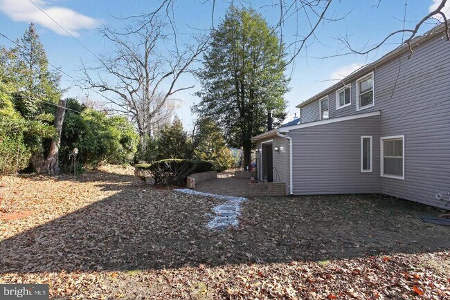 Building Photo - 78 Barrington Ln