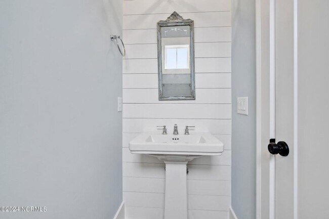 Building Photo - Welcome to Riverlights, a stunning waterfront community in Wilmington, NC