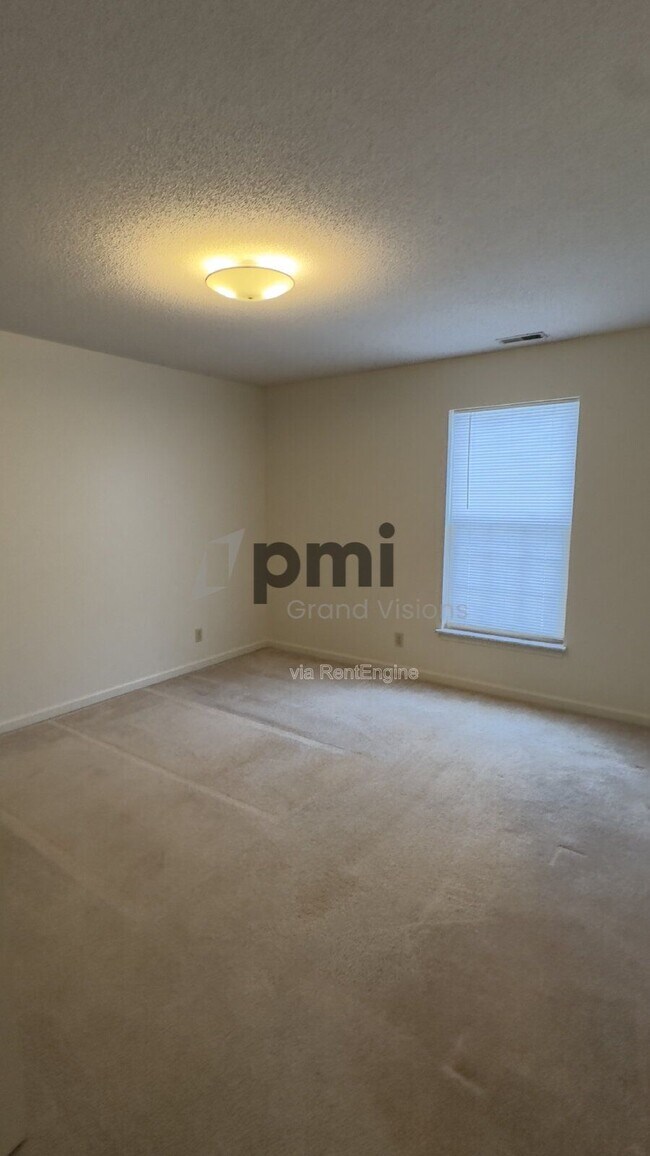 Building Photo - 1306 Arthur Ave