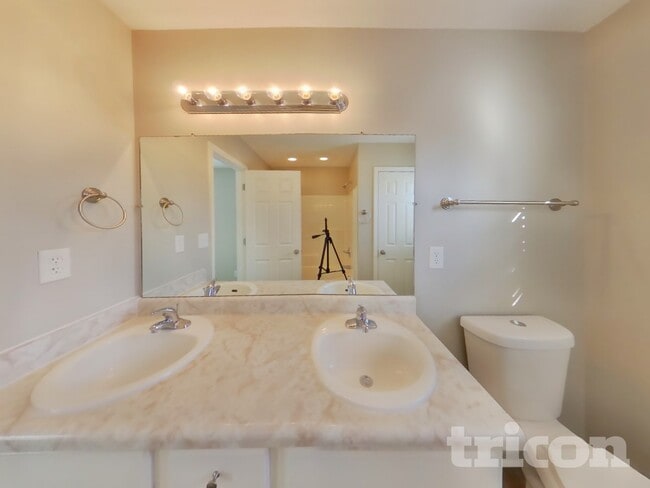 Building Photo - 1723 Ridge Runner Ct