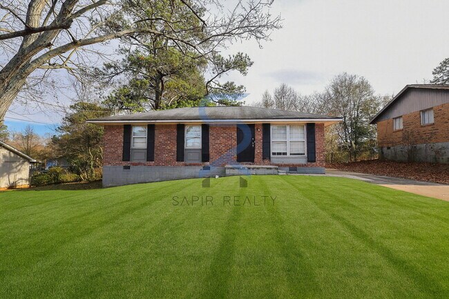 Building Photo - Move in before December 15th and get $100 OFF your rent for the first 3 months — PLUS a $250 Amaz...