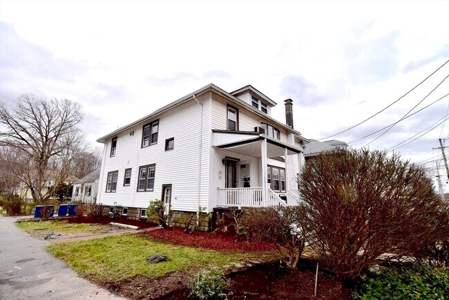 Building Photo - 144 Cleveland Ave