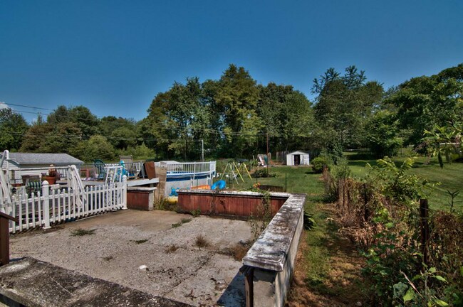 Building Photo - 359 Hanover St