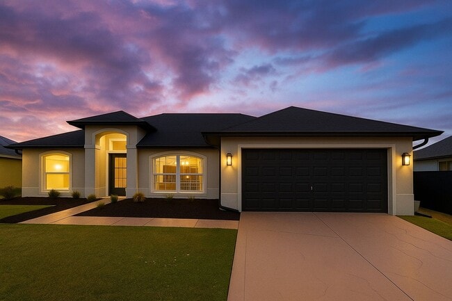 Primary Photo - Elegant Newly Remodeled 3-Bedroom Home in ...