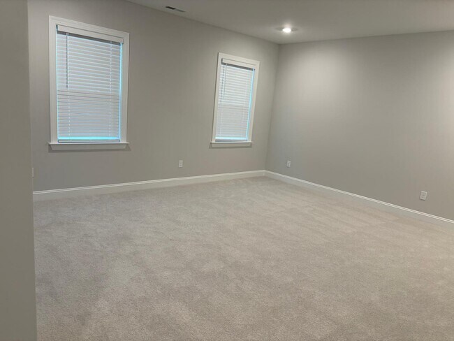 Building Photo - 769 Emerald Bay Cir