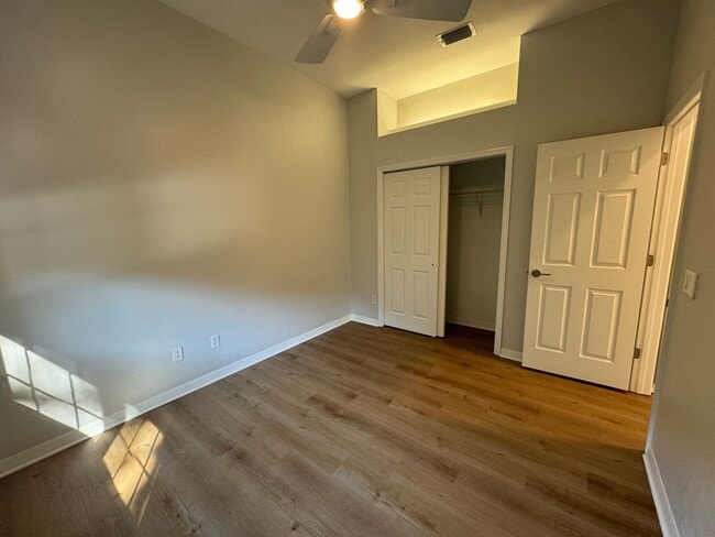 Building Photo - Stunning 3/2 in Haile