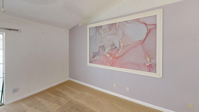 Building Photo - **Reduced rent** $1,880 Spacious 3-Bedroom Home in Prime North Pensacola Location