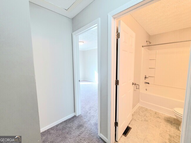 Building Photo - 4010 Browne Ct