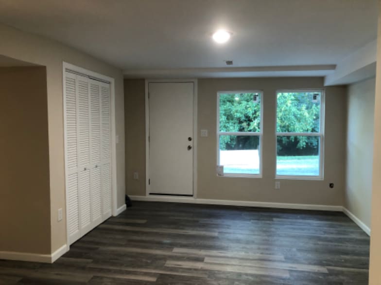 Building Photo - 1206 Brookside Ave