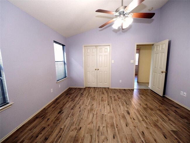 Building Photo - 1161 Kentra Dr