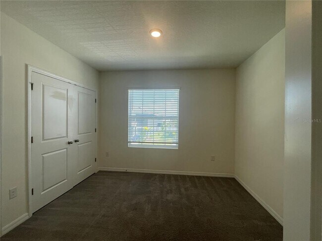Building Photo - 33078 Major Oak Dr