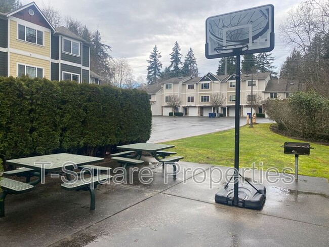 Building Photo - 21236 11th Dr SE