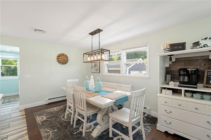 Building Photo - 9 Woodlund Ave