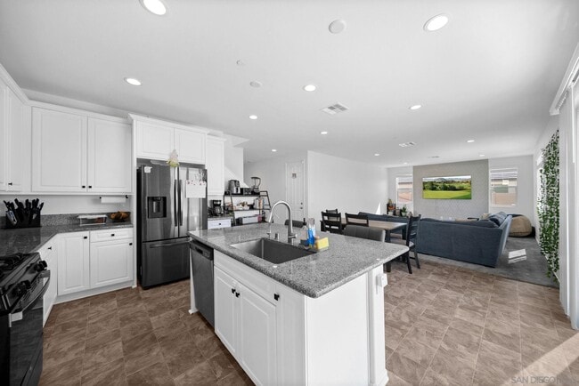 Building Photo - 1442 Rustic Gln Wy