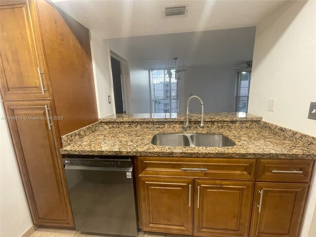 Building Photo - 7035 NW 186th St