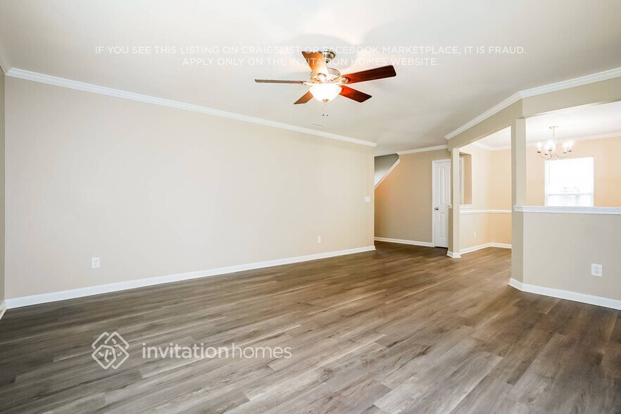 Building Photo - 2406 Ferdinand Dr