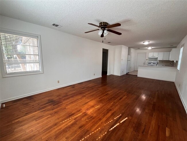 Building Photo - 1513 Ruth Ave