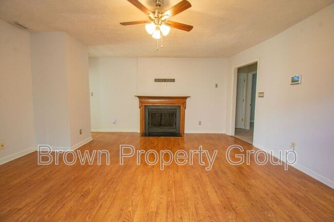 Building Photo - 6839 Shawcross Ln